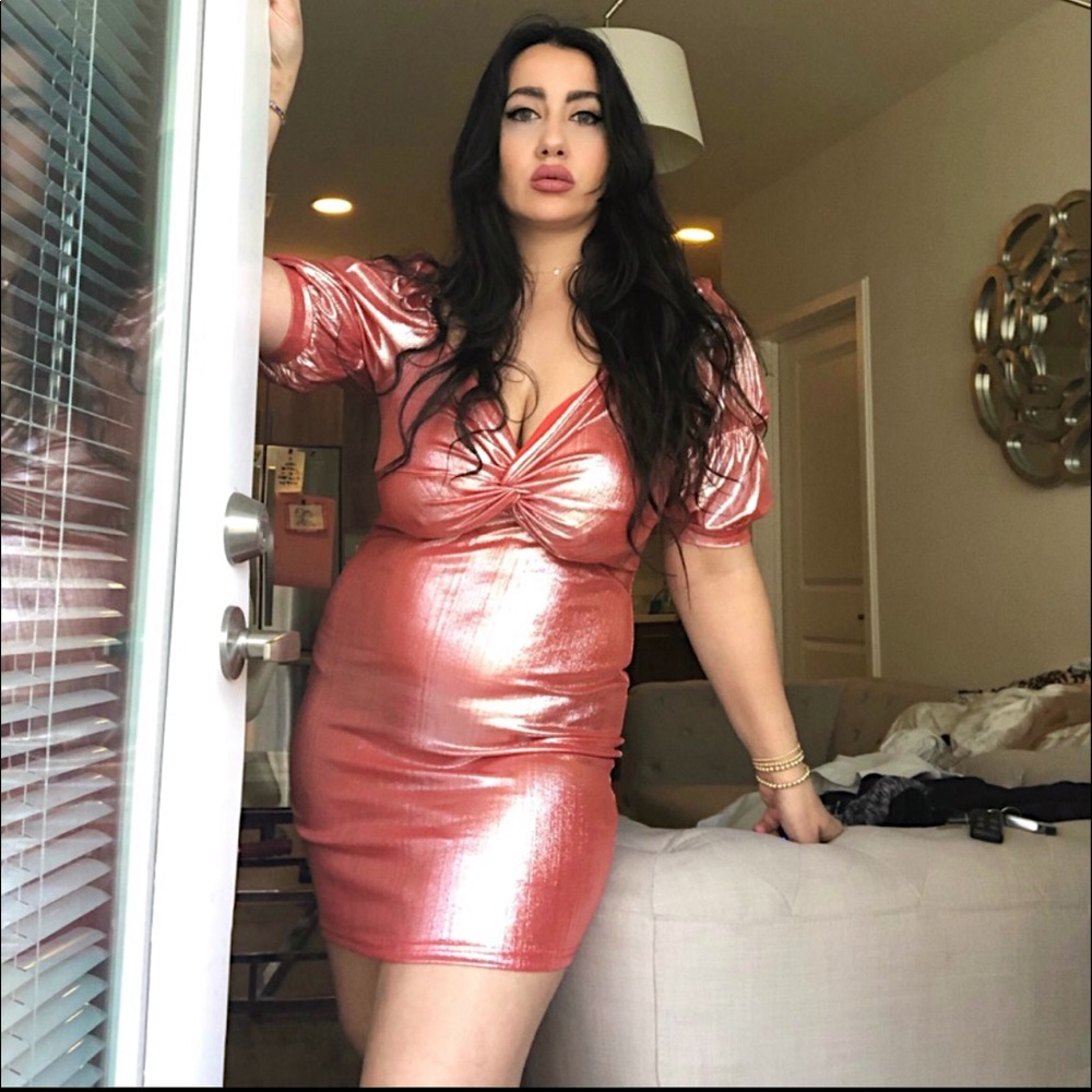 Metallic puff Sleeve 80’s Pink Cocktail Dress